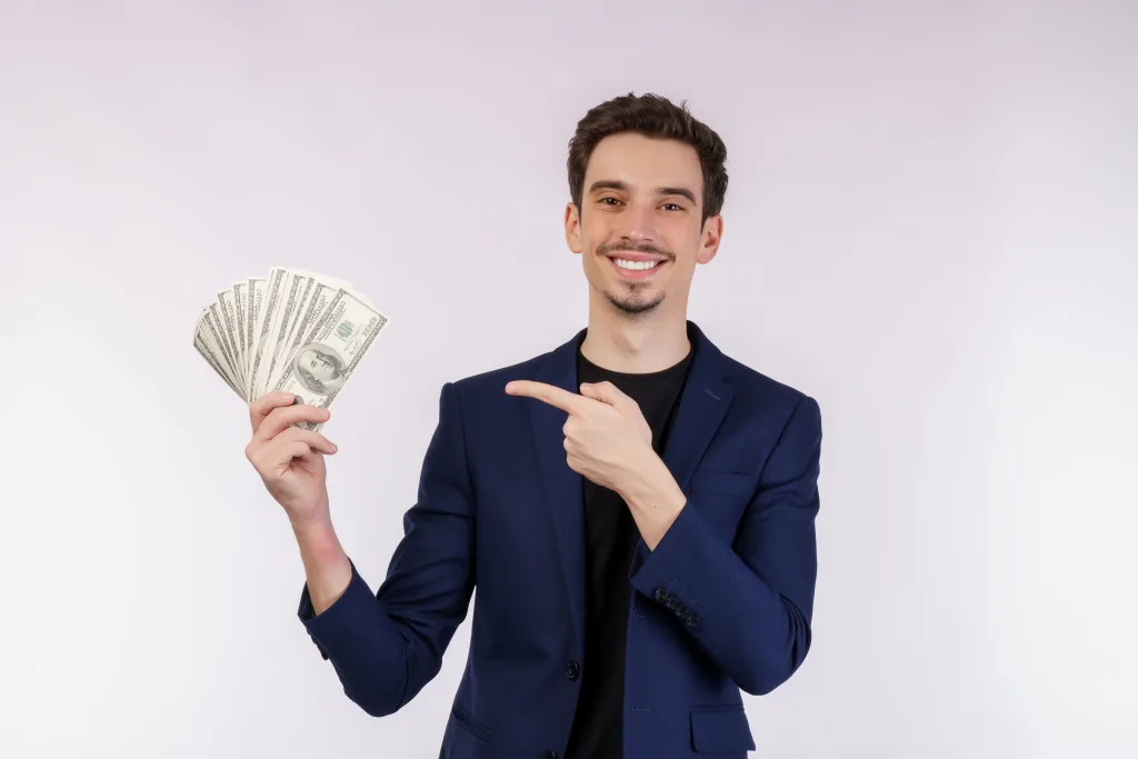 UAE’s New Wage Protection System 2026: What Employers and Employees Must Know About Fines, Work Permit Suspensions, and Travel Bans